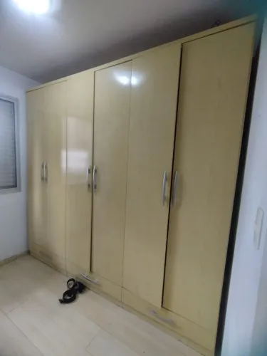 Armário guarda-roupa grande 6 portas