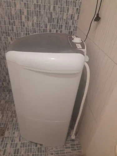 Vende-se tanquinho semi novo