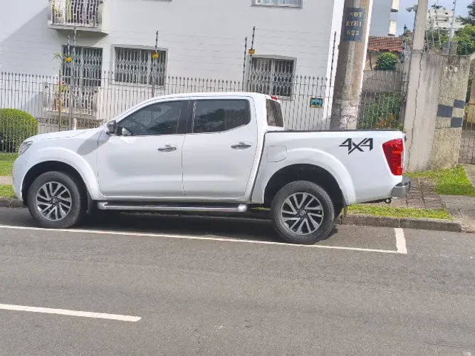 Nissan Frontier XE CD 4X4 2.3 Bi-TB Diesel Aut. 2021