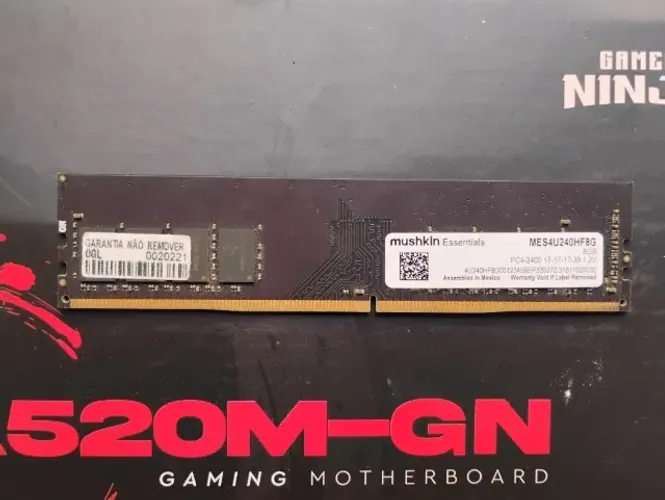 Pente de memória RAM 8GB DDR4 2400hz
