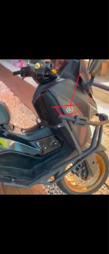 Vendo protetor de carenagem e protetor de escapamento igual foto