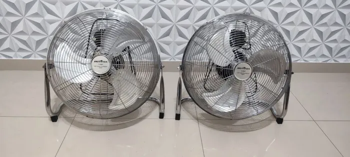 2 VENTILADORES pelo preço de 1, SUPER NOVOS!.