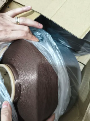 Fios de polipropileno para artesanato e croche