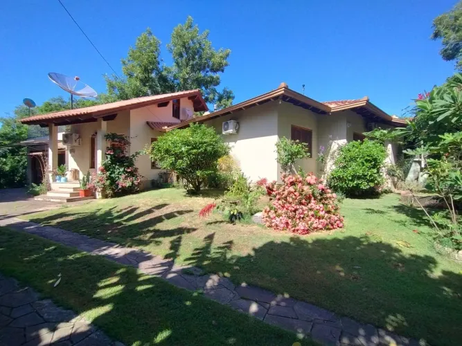 Casa térrea, nova, 3 quartos, 1 suite - Bairro Belém Velho
