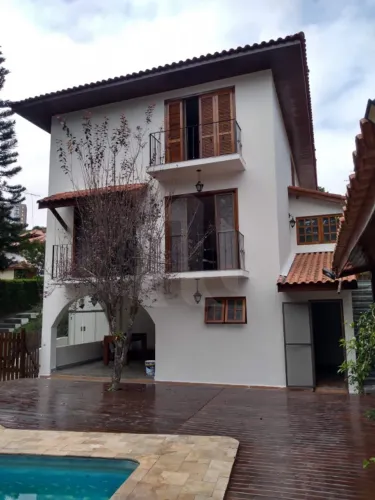 Casa Granja Viana, Cotia/ São Paulo, km 22, Estrada da Aldeia, dentro de condomínio fechad