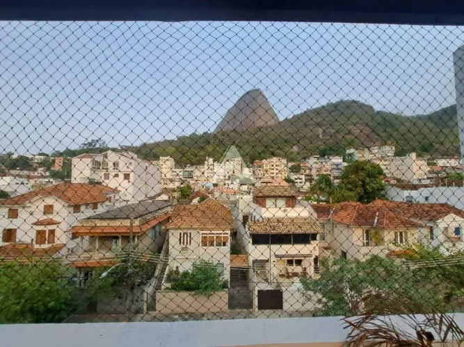 URCA! ACONCHEGANTE COBERTURA 2 QUARTOS COM SUITE