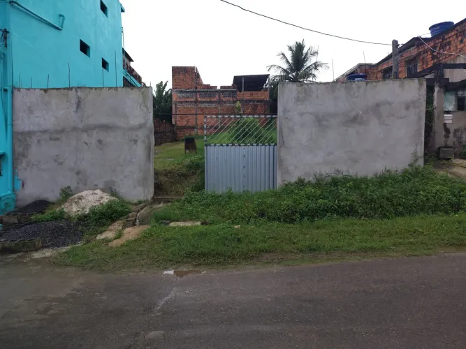 Terreno murado