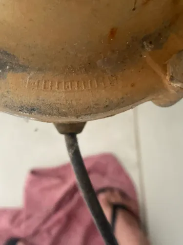 Bomba Submersa Sapo Anauger (Com pequeno detalhe na carcaça)