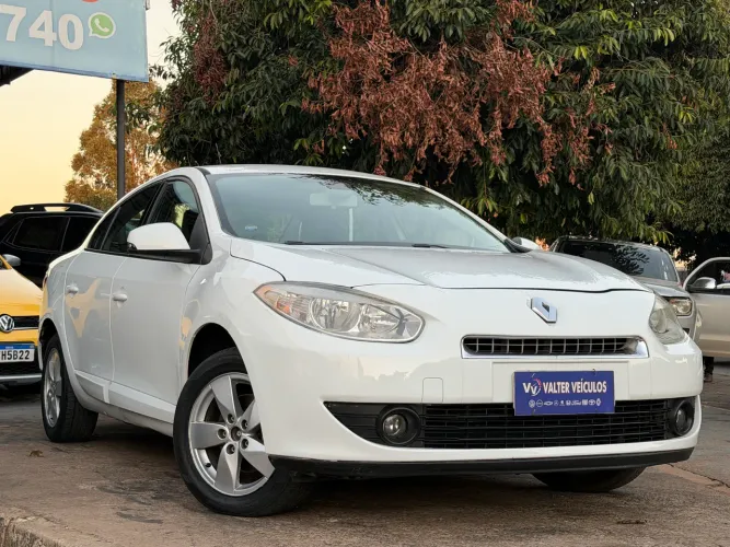 Renault Fluence Sed. Dynamique 2.0 16V Flex Mec. 2013
