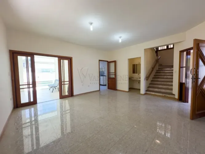 Casa em condomínio fechado para locação no Altos da Serra - São José dos Campos/SP