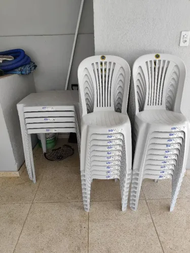 Mesas/Cadeiras de Plástico
