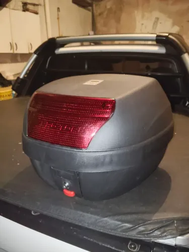 Baú Pro Tork 28 Litros