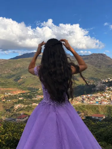Vestido de 15 ano lilás 2 em 1 ,por $800.00