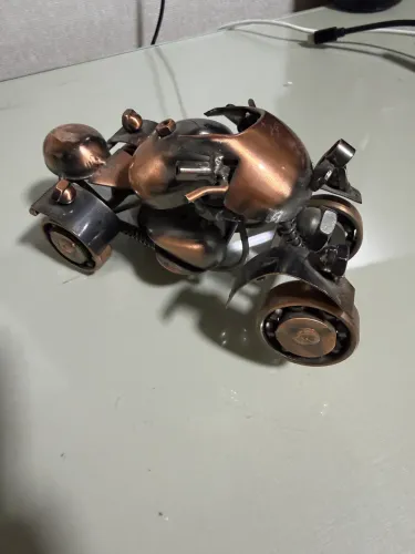 Moto em ferro para colecionador