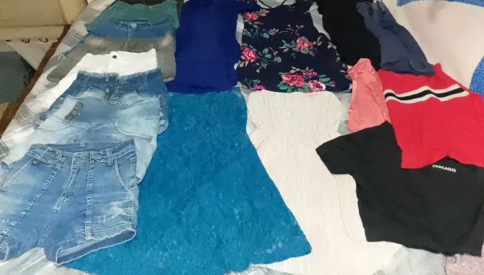 Vestido ? pra buscar logo