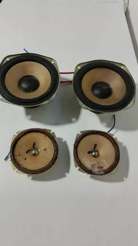 DOIS ALTO FALANTE SONY DE 6 " E DOIS TWEETER SONY DE 4" FUNCIONANDO