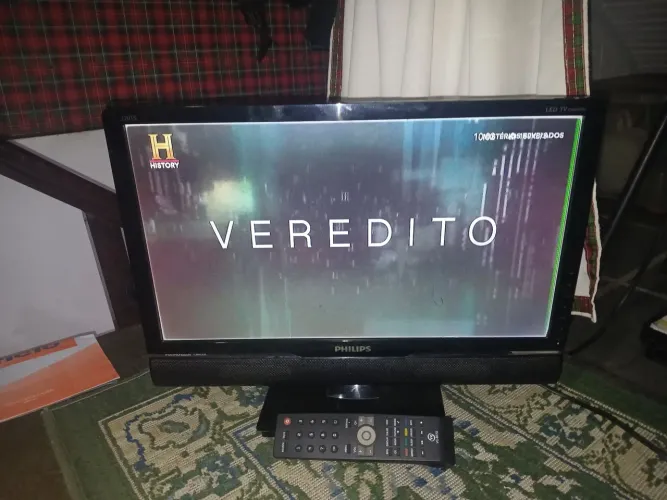 TV 24POL LED NÃO SMART SEMINOVA SOU DE PETRÓPOLIS