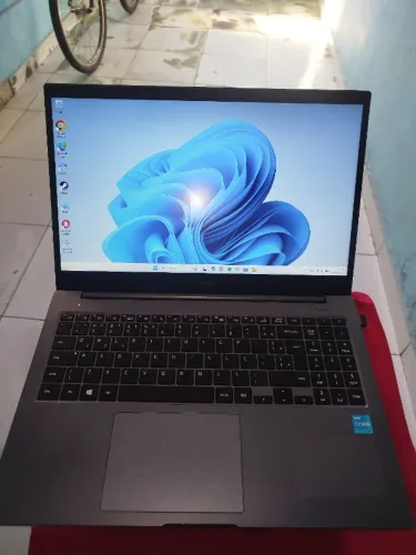 Notebook Samsung NP550 - Intel Core i3-1115G4  11GER