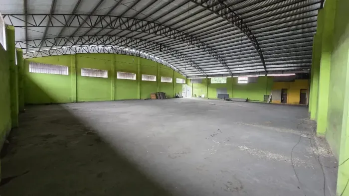 Galpão para aluguel possui 2000 metros quadrados em Nova Cidade - Manaus AM