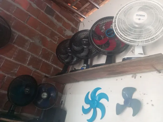 Ventilador usado semi-novo