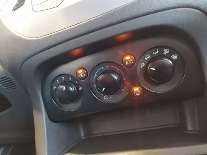 Ford KA 1.0 Se/se Plus Tivct Flex 5P 2018