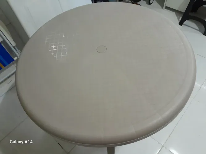 Mesa desmontável 