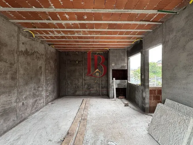 Sobrado no Parque dos Pinheiros 2 Quartos e Pátio