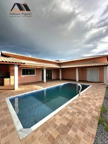 Chácara para Venda em Pinhalzinho, centro, 3 dormitórios, 2 suítes, 4 banheiros