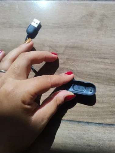 Carregador MI Band 4 - Original / Usado