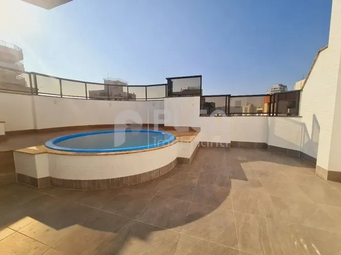Cobertura à venda no Alto de Santana com 290m² com Piscina e distribuídos em dois paviment