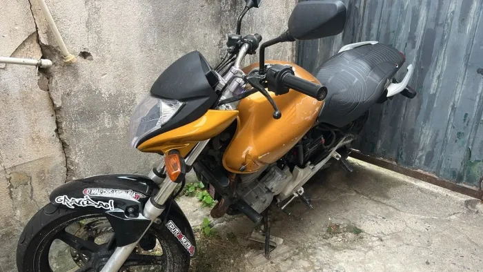 CB300r 2010 $4000 abaixo da tabela