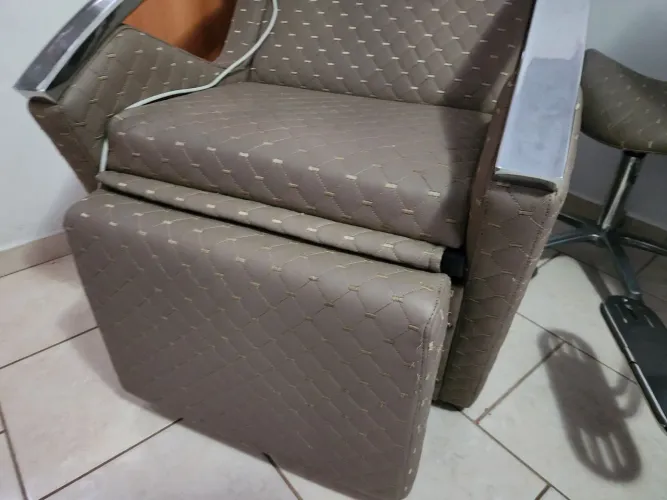 Lavatório com massageador instalado para vender rápido
