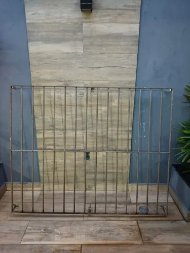 VENDO GRADE DE FERRO MEDIDA 162x130