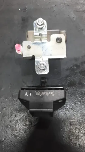 Fechadura porta malas Sandero 2014 com motor elétrico