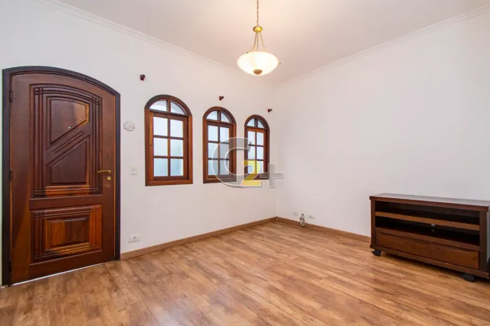 Casa de vila à venda em Pinheiros com 3 quartos e 2 vagas