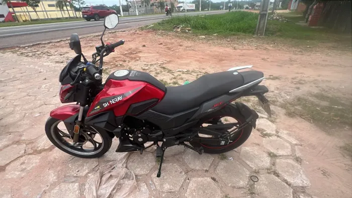 Vendo moto em perfeito estado quitada 