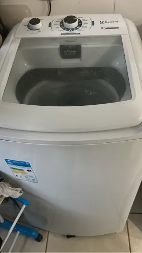 Vendo máquina de lavar somente retirada pagamento pix chamar *
