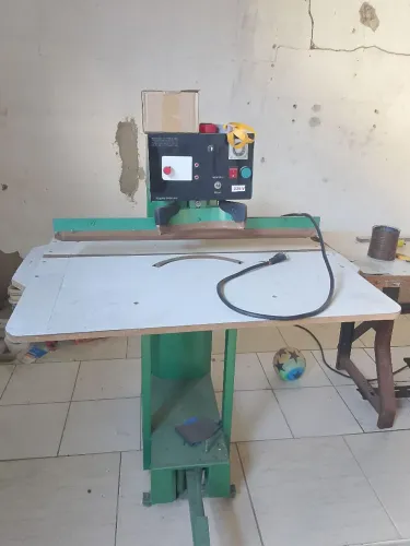 Máquina de vulcanização 