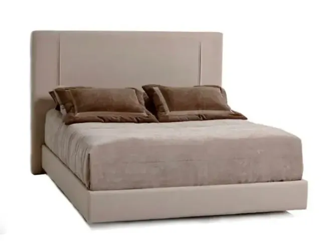 Cama de Casal alto padrão Loja Líder Design com cabeceira em Linho e Colchão Ortobom