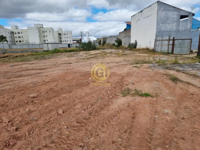 Área à Venda no Bairro Colônia - Oportunidade de Investimento em Jacareí-SP, 8.448 m² de P