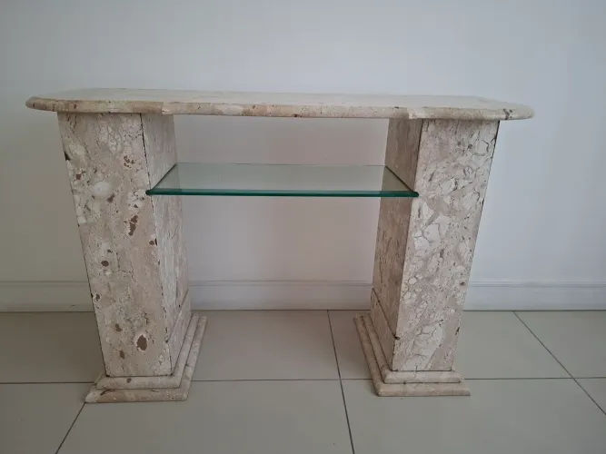 Console de mármore travertino e vidro bisotado (1,00m x 33cm)
