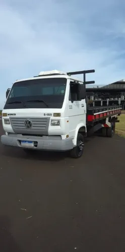 VOLKSWAGEN 8150   Bege 2002