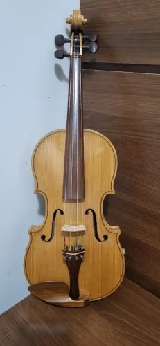 Violino Modelo Stradivarius - Excelente Estado