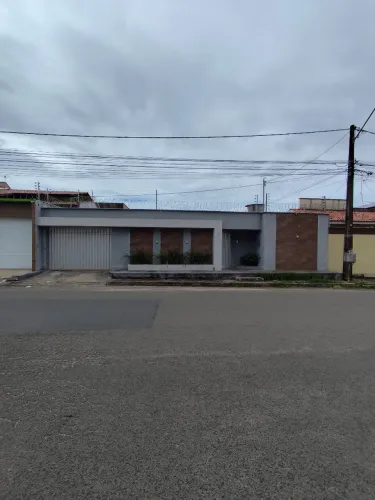 Vendo CASA na CHÁCARA BRASIL
