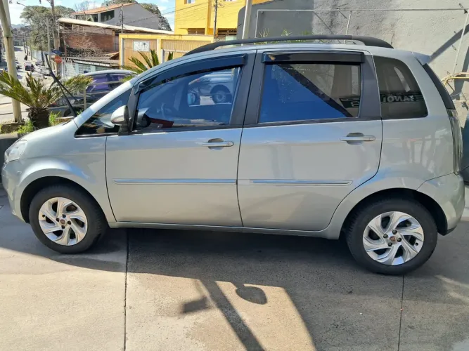 Fiat Idea Attractive 1.4 Fire Flex 8V 5P 2015