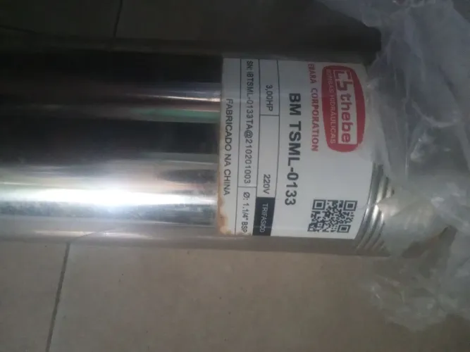 Vende-se essa bomba submersa
