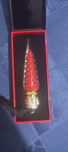 Rouge Louboutin Lip batom