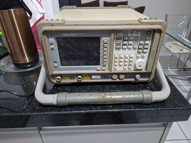 Analisador de espectro HP  Agilent ESA-L1500A