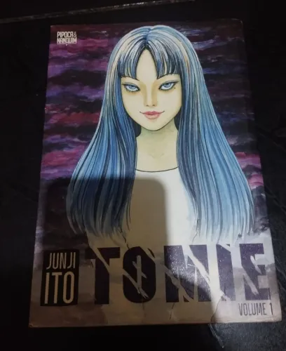 Mangás e livros