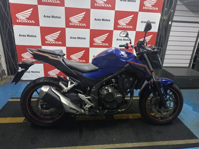 CB 500 de garagem